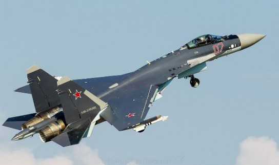 Су-35С произвели фурор демонстрацией воздушного боя