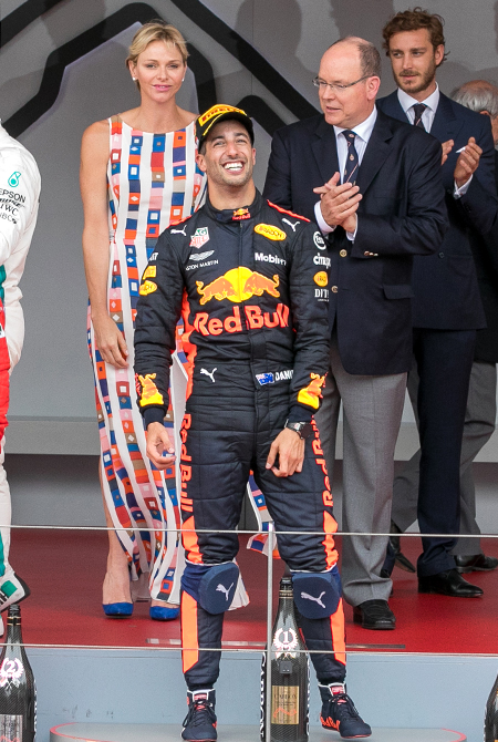 Белла Хадид, Хью Грант, Крис Дженнер и другие звезды на Гран-при «Формулы-1″ в Монако