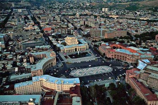 «Свободная» Армения двигается по украинскому сценарию