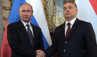 НАТО: Венгрия передает России гостайны Евросоюза