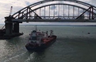 Политолог объяснил, почему Украина придирается к Керченскому мосту