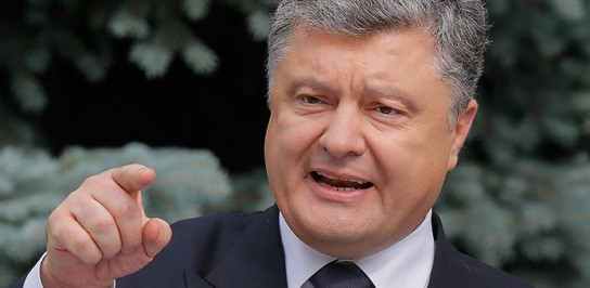 Порошенко рассказал о «великих сражениях» Украины в небе Великобритании, в песках Африки, на островах Тихого океана