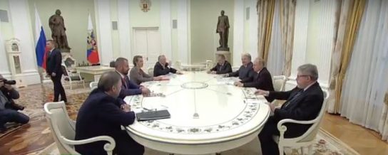 Владимир Путин провел встречу с другими кандидатами на пост президента