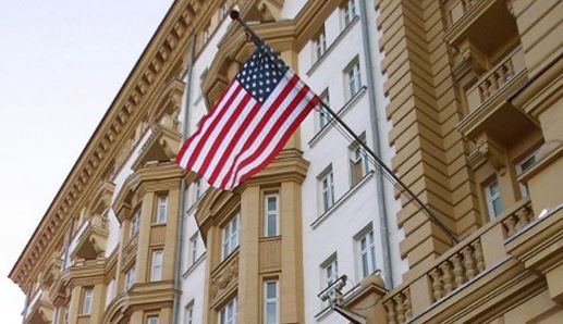 Россияне выбирают, какие представительства США закрыть в России