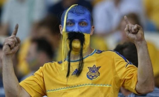 Украинские болельщики «футболеют» за Россию