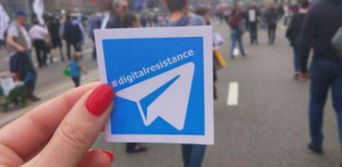 На митинг против блокировки Telegram вышли подростки и псевдооппозиция