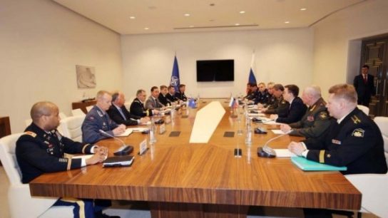 Герасимов и Скапаротти договорились о сотрудничестве между Россией и НАТО