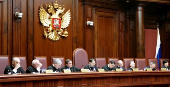 Верховный суд признал законным право Путина избираться на следующий срок