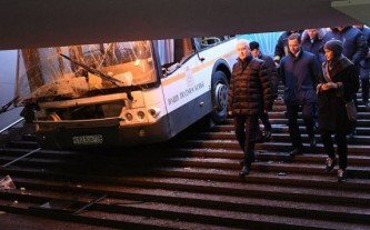 Водитель автобуса, сбившего людей у метро «Славянский бульвар», рассказал свою версию происшествия